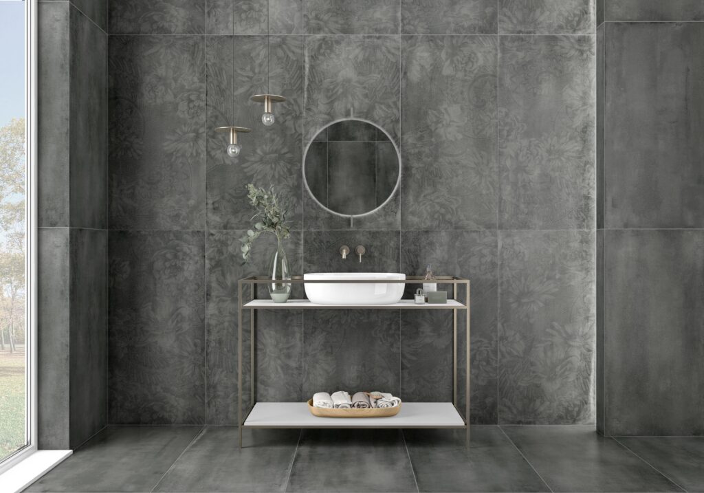 Chrome Black Navarti